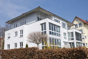 Vermietung_4-Zimmer-DG-Wohnung_in_Friedrichshafen-Bereich_Schloss